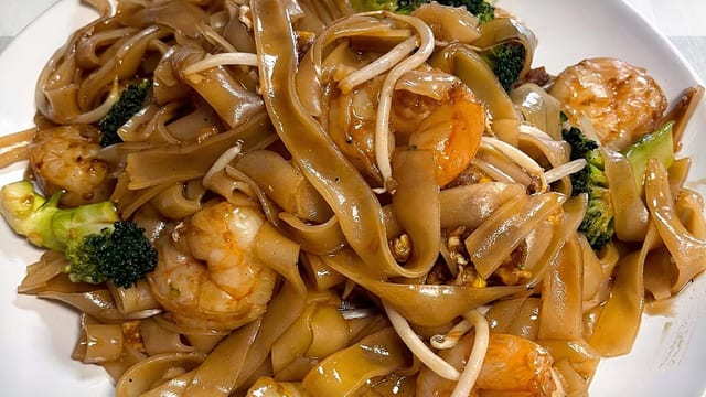 Pad See Eew.
